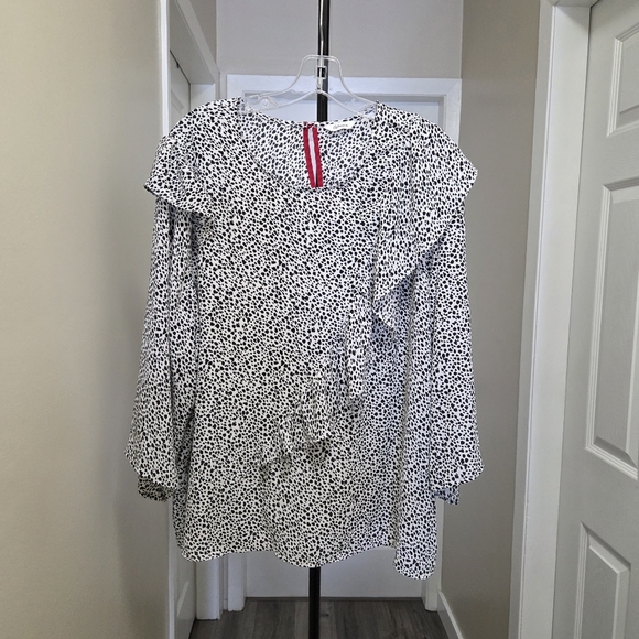 Reitmans Black & White Speckled Ruffle Blouse | Long Sleeve Workwear Top - Picture 2 of 9